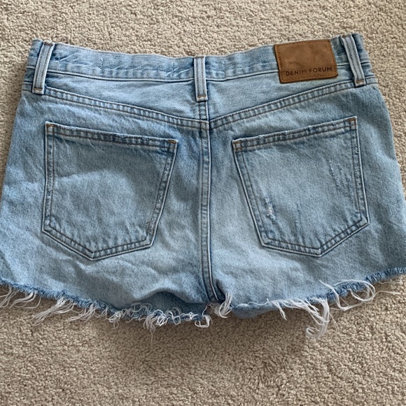 Denim Forum Yoko short. Size W27 - Picture 2 of 3